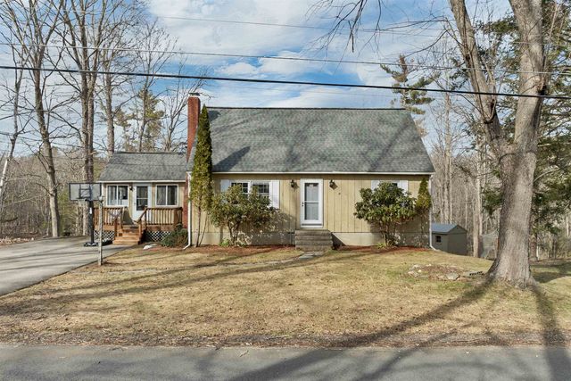 102 Sanborn Road, East Kingston, NH 03827