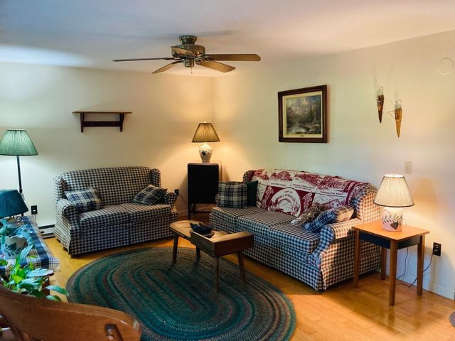 102 Sanborn Road, East Kingston, NH 03827