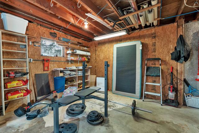 102 Sanborn Road, East Kingston, NH 03827