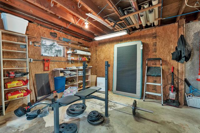 102 Sanborn Road, East Kingston, NH 03827