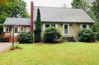 102 Sanborn Road, East Kingston, NH 03827