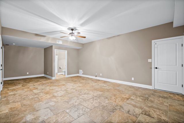 208 Markie Drive, Clarksville, TN 37043