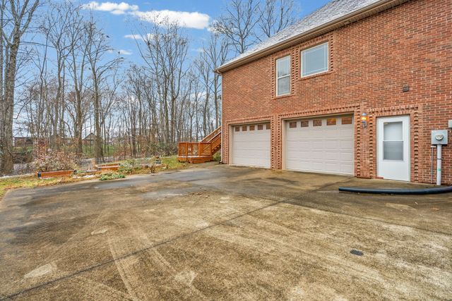 208 Markie Drive, Clarksville, TN 37043