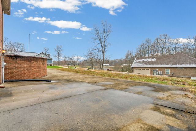 208 Markie Drive, Clarksville, TN 37043