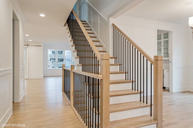 946 S Garfield Street, Hinsdale, IL 60521