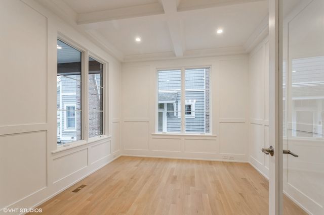 946 S Garfield Street, Hinsdale, IL 60521