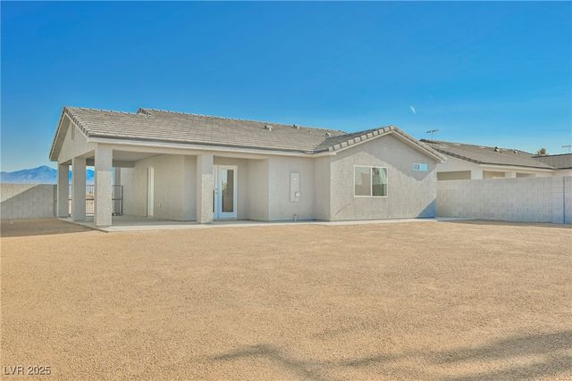 861 East Valiant Avenue, Pahrump, NV 89060