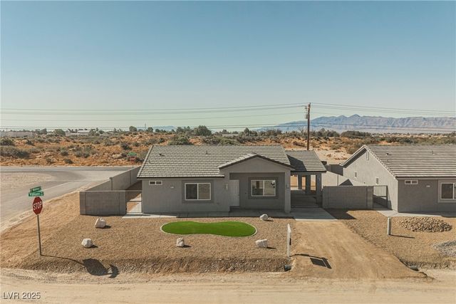 861 East Valiant Avenue, Pahrump, NV 89060