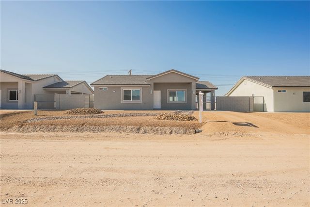 861 East Valiant Avenue, Pahrump, NV 89060