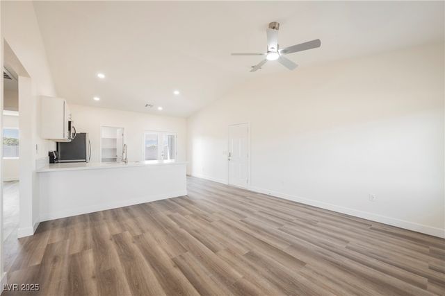 861 East Valiant Avenue, Pahrump, NV 89060