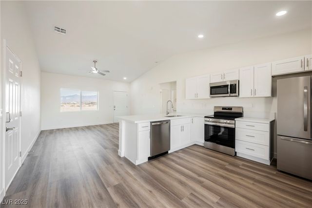 861 East Valiant Avenue, Pahrump, NV 89060