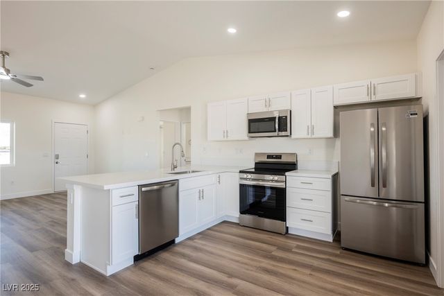 861 East Valiant Avenue, Pahrump, NV 89060