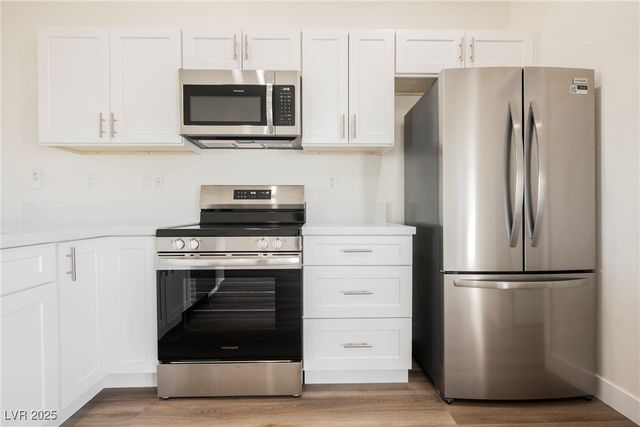 861 East Valiant Avenue, Pahrump, NV 89060