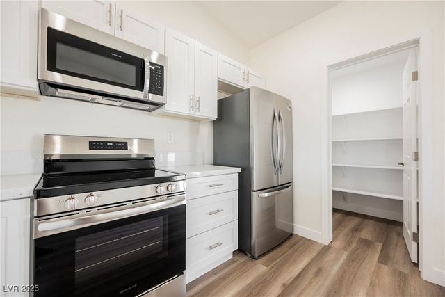 861 East Valiant Avenue, Pahrump, NV 89060