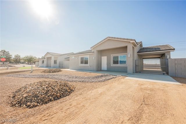 861 East Valiant Avenue, Pahrump, NV 89060