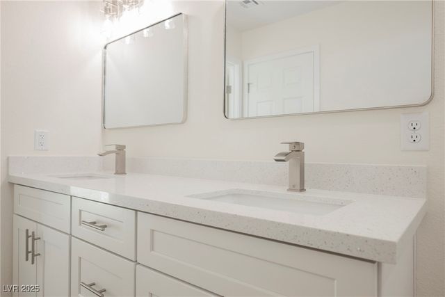 861 East Valiant Avenue, Pahrump, NV 89060