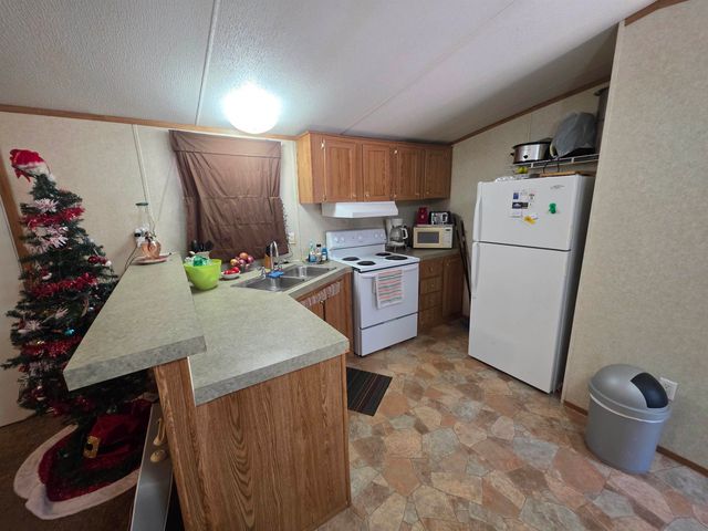 22 Tonsue Drive, Cherokee Village, AR 72529