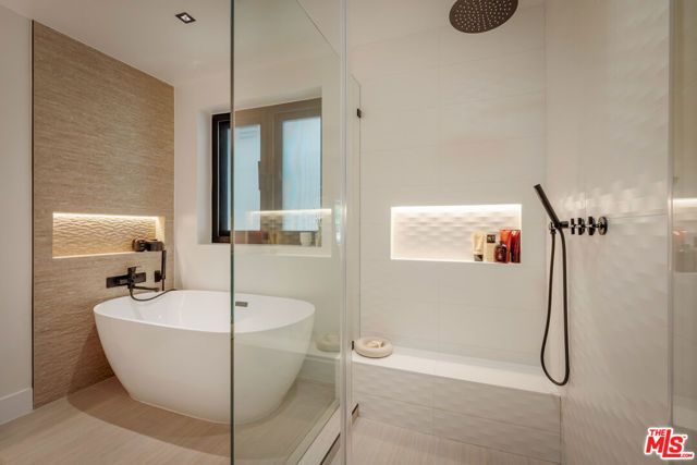 8631 Lookout Mountain Avenue, Los Angeles, CA 90046