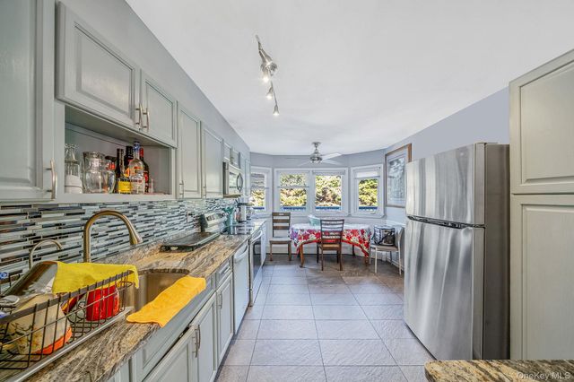 299 Seminole Street, Ronkonkoma, NY 11779