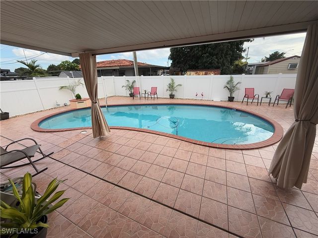 380 W 41st ST, Hialeah, FL 33182