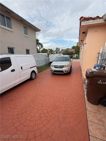 380 W 41st ST, Hialeah, FL 33182