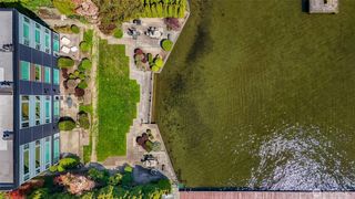 9039 NE Juanita Drive #104, Kirkland, WA 98034