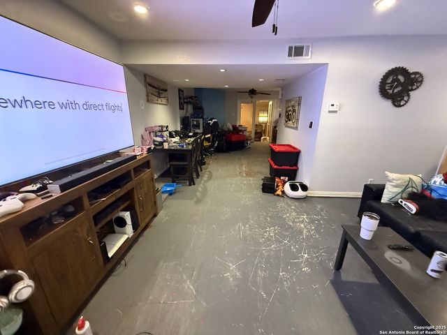 10807 Crown View, San Antonio, TX 78239