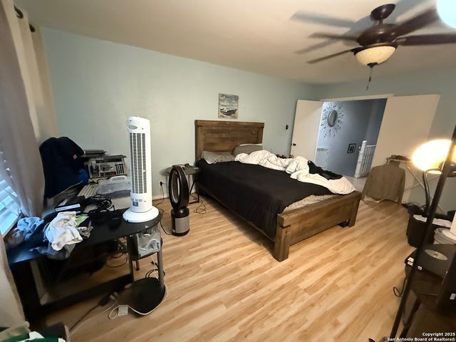 10807 Crown View, San Antonio, TX 78239