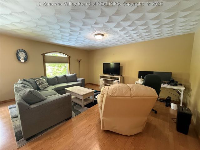 142 Fisher Ridge Road, Kenna, WV 25248