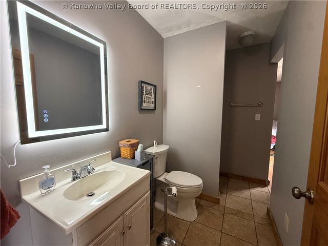 142 Fisher Ridge Road, Kenna, WV 25248