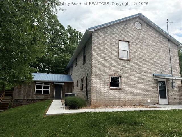 142 Fisher Ridge Road, Kenna, WV 25248