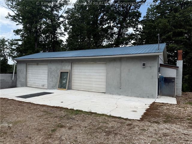 142 Fisher Ridge Road, Kenna, WV 25248