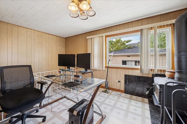 8106 N Harlem Avenue, Niles, IL 60714