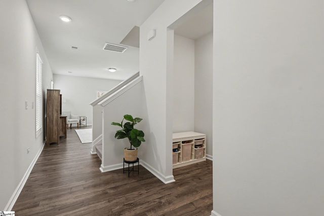 527 Baycraft Lane, Simpsonville, SC 29681