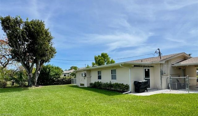 5229 Pocatella CT, Cape Coral, FL 33904