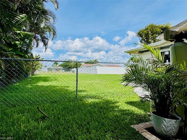 5229 Pocatella CT, Cape Coral, FL 33904