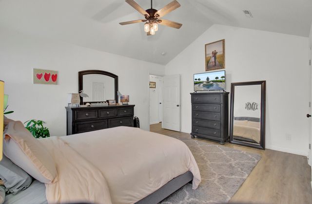 212 Thames Avenue, Summerville, SC 29485