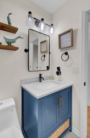 212 Thames Avenue, Summerville, SC 29485