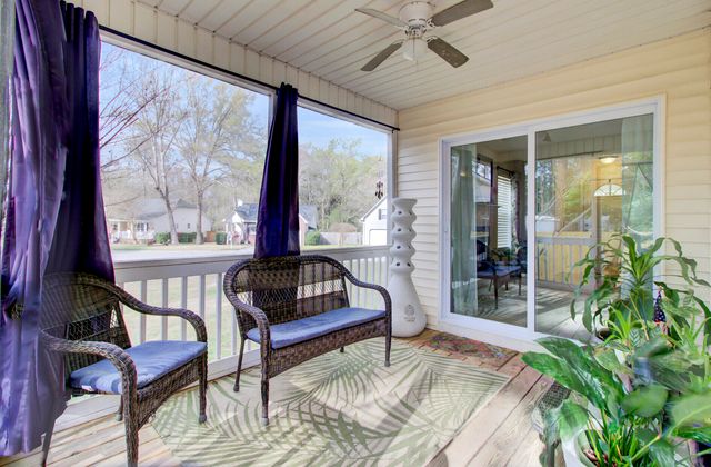 212 Thames Avenue, Summerville, SC 29485