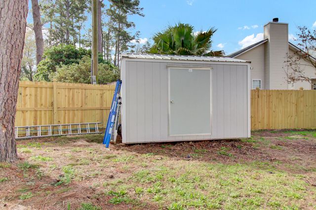 212 Thames Avenue, Summerville, SC 29485