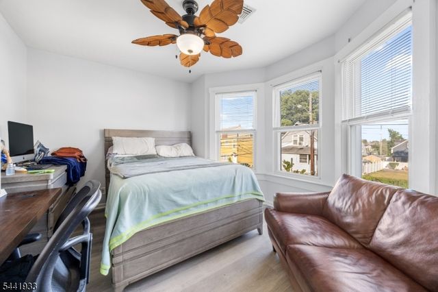 37 Harris St, Haledon Boro, NJ 07508