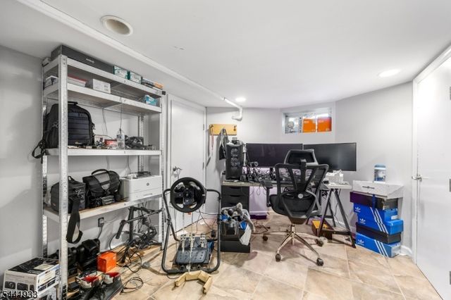 37 Harris St, Haledon Boro, NJ 07508