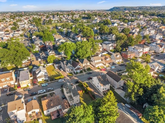 37 Harris St, Haledon Boro, NJ 07508