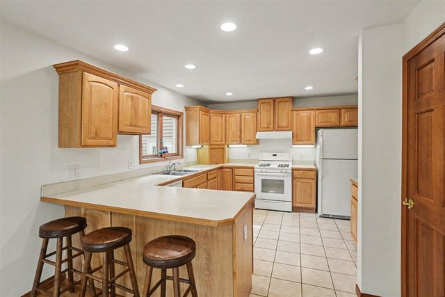 32058 County Road 687, Bangor, MI 49013