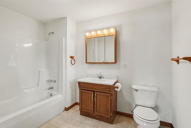 32058 County Road 687, Bangor, MI 49013
