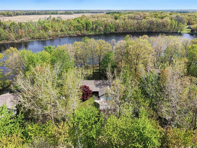 32058 County Road 687, Bangor, MI 49013