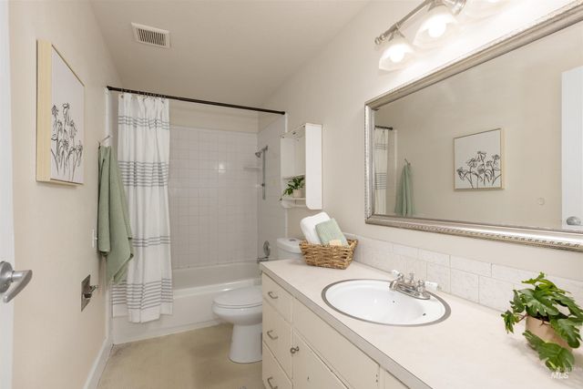 1458 Arata Way, Ontario, OR 97914