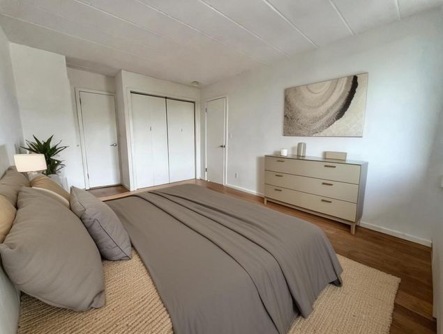 345 Harvard St 4E, Cambridge, MA 02138