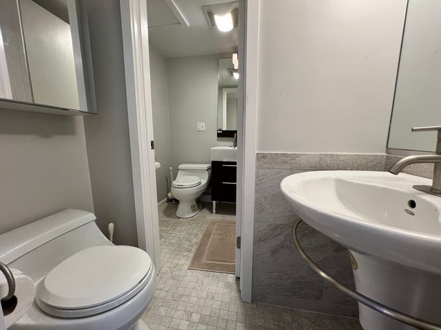 345 Harvard St 4E, Cambridge, MA 02138