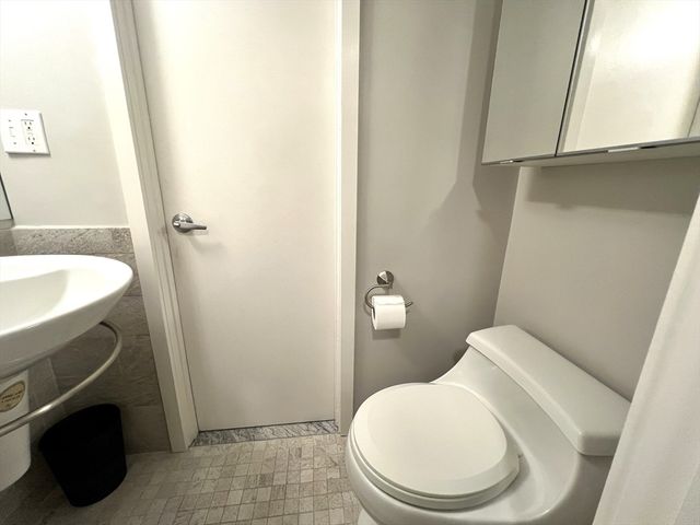 345 Harvard St 4E, Cambridge, MA 02138